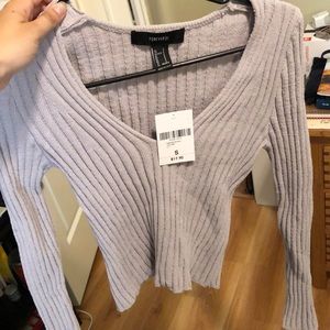 Fitted grey long sleeve